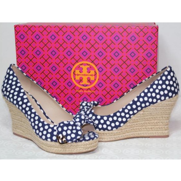 Tory Burch
Navy Blue White Polka Dot New Espadrilles Wedges Heels Sandals - Picture 16 of 16